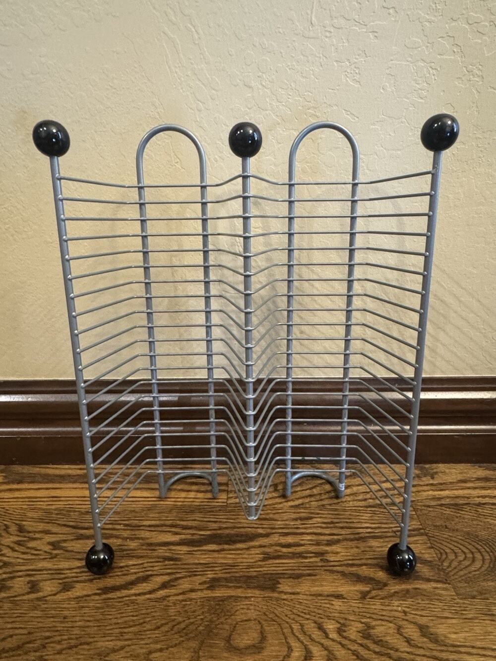 40 CD Silver Metal Black Wood Knobs Wire Media Storage Tower Rack Stand EUC VTG